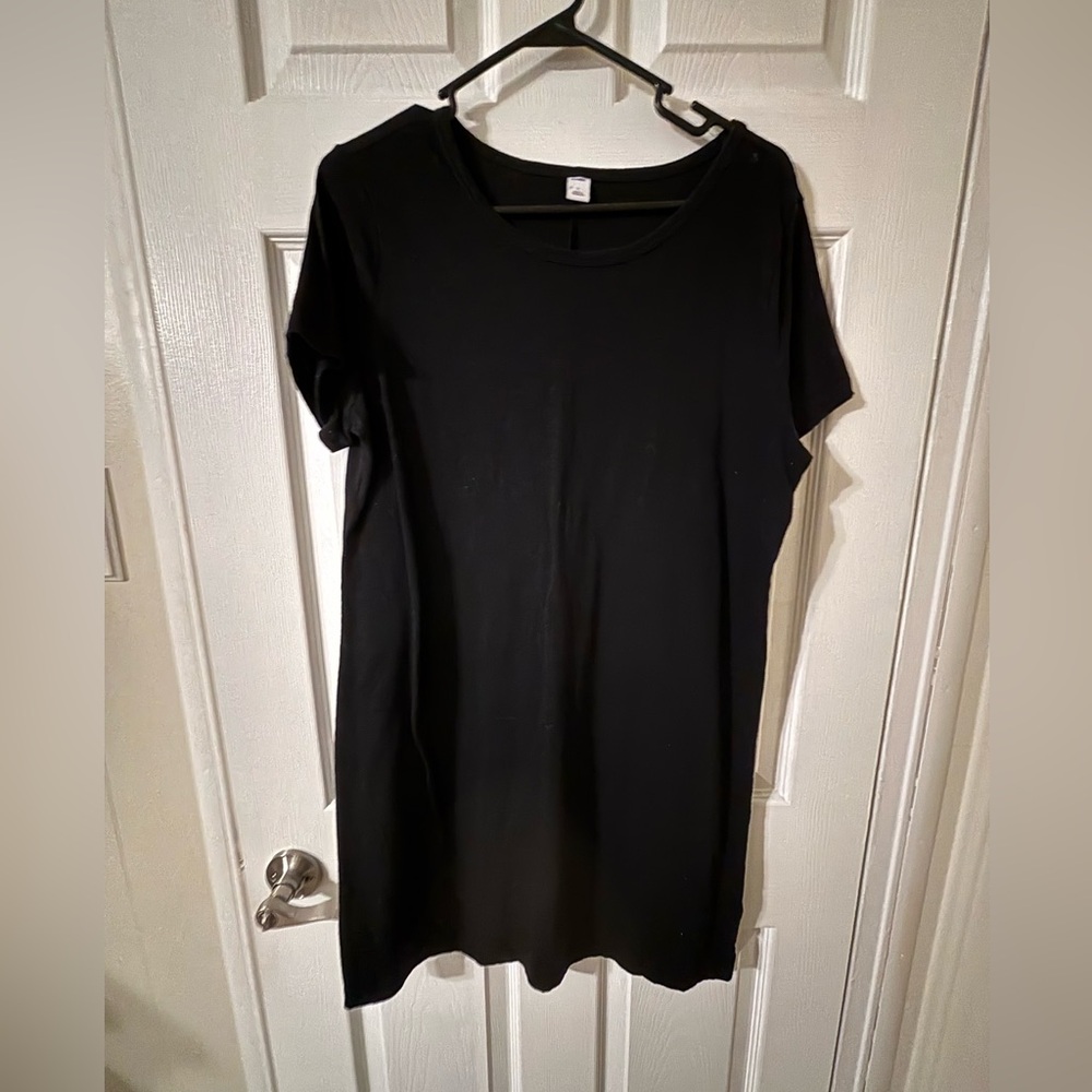 Old Navy Black Short Sleeve Tee Dress
